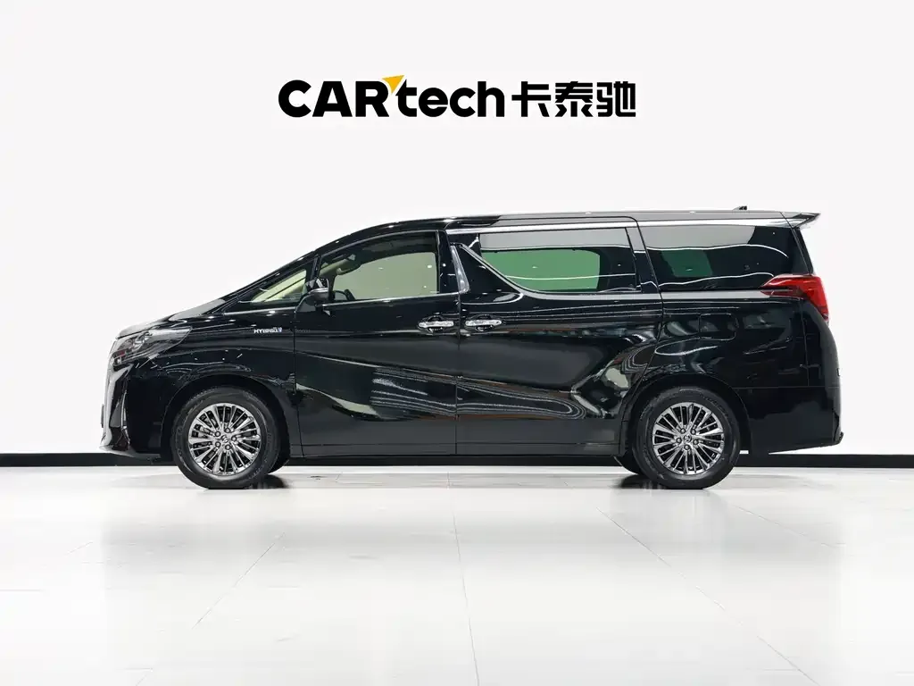 Toyota Alphard — фото 7