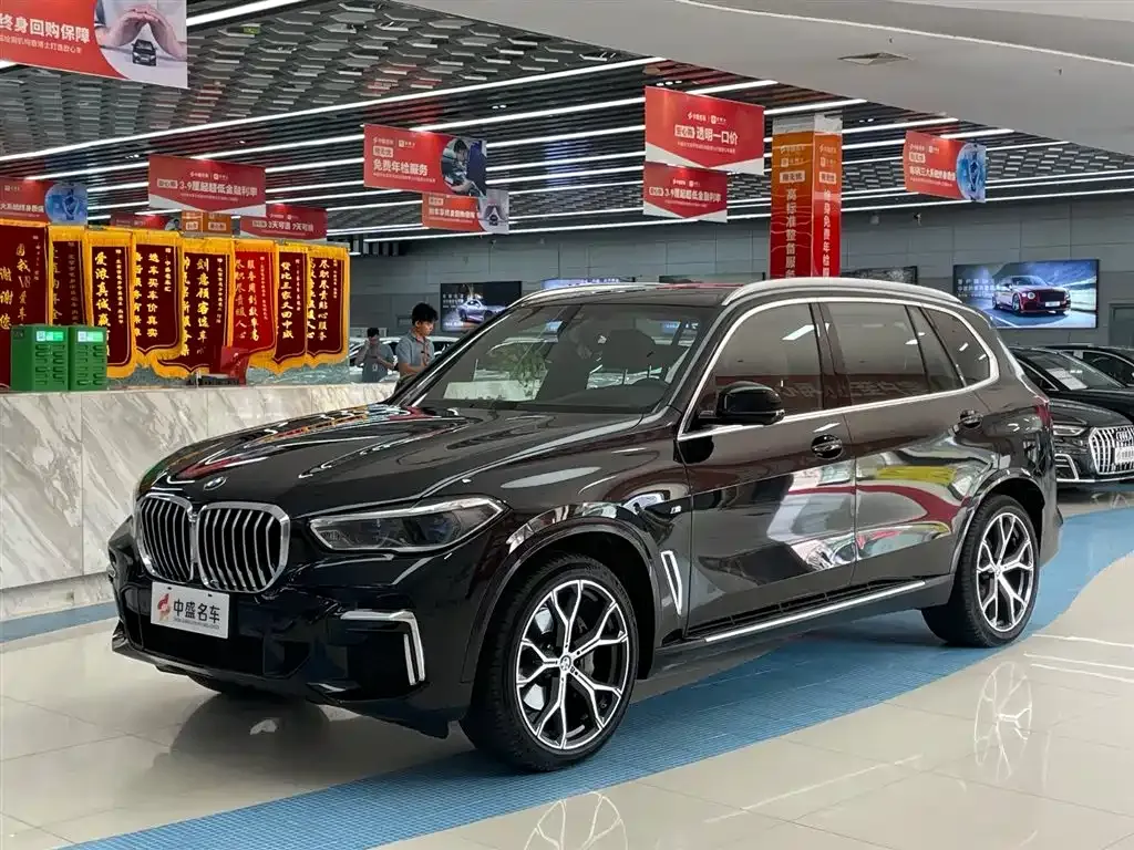 BMW X5 — фото 1