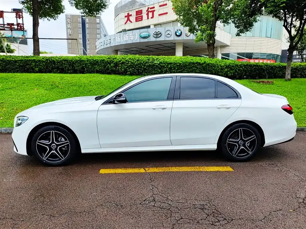 Mercedes-Benz E-Class (Import) — фото 3