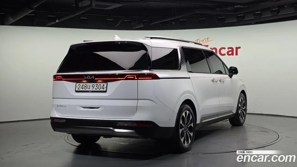 Kia Carnival — фото 2