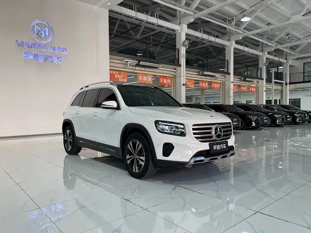 Mercedes-Benz GLB — фото 6
