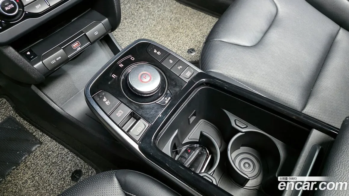 Kia Niro — фото 9