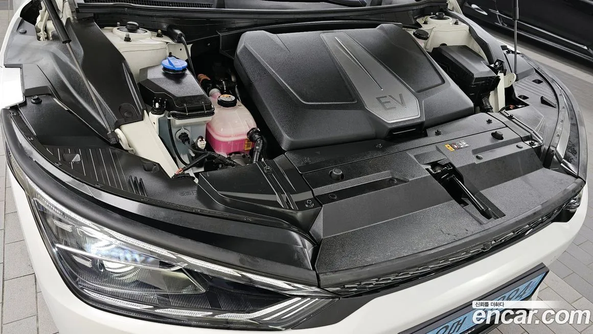 Kia EV6 — фото 6