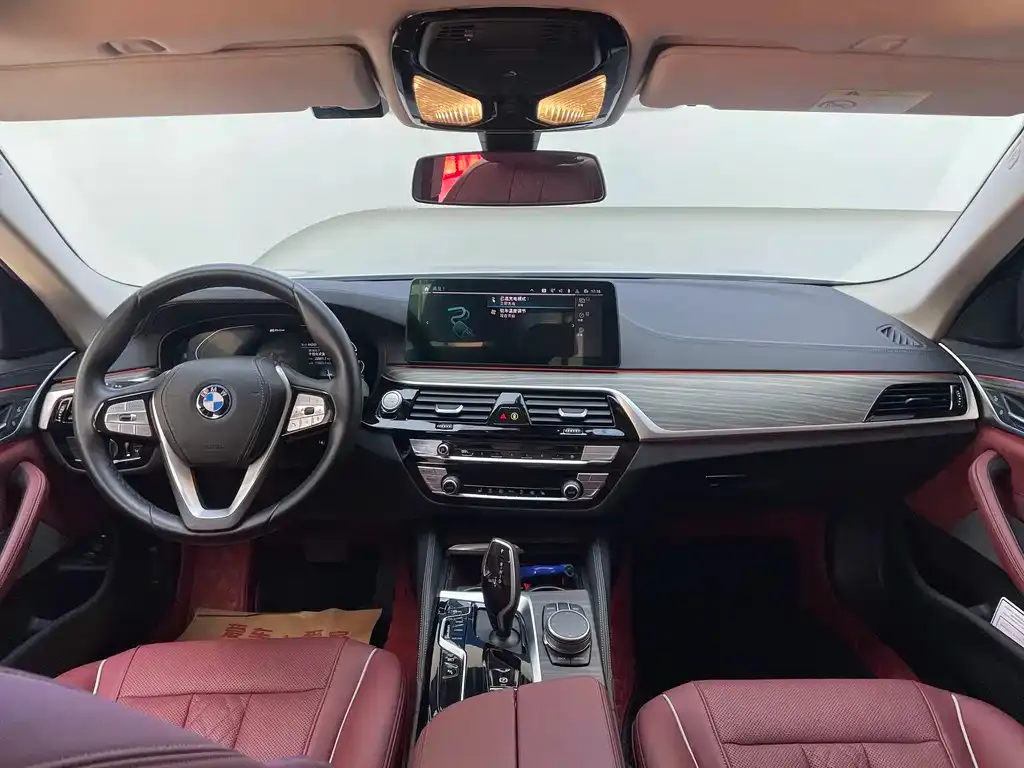 BMW 5 Series New Energy — фото 9