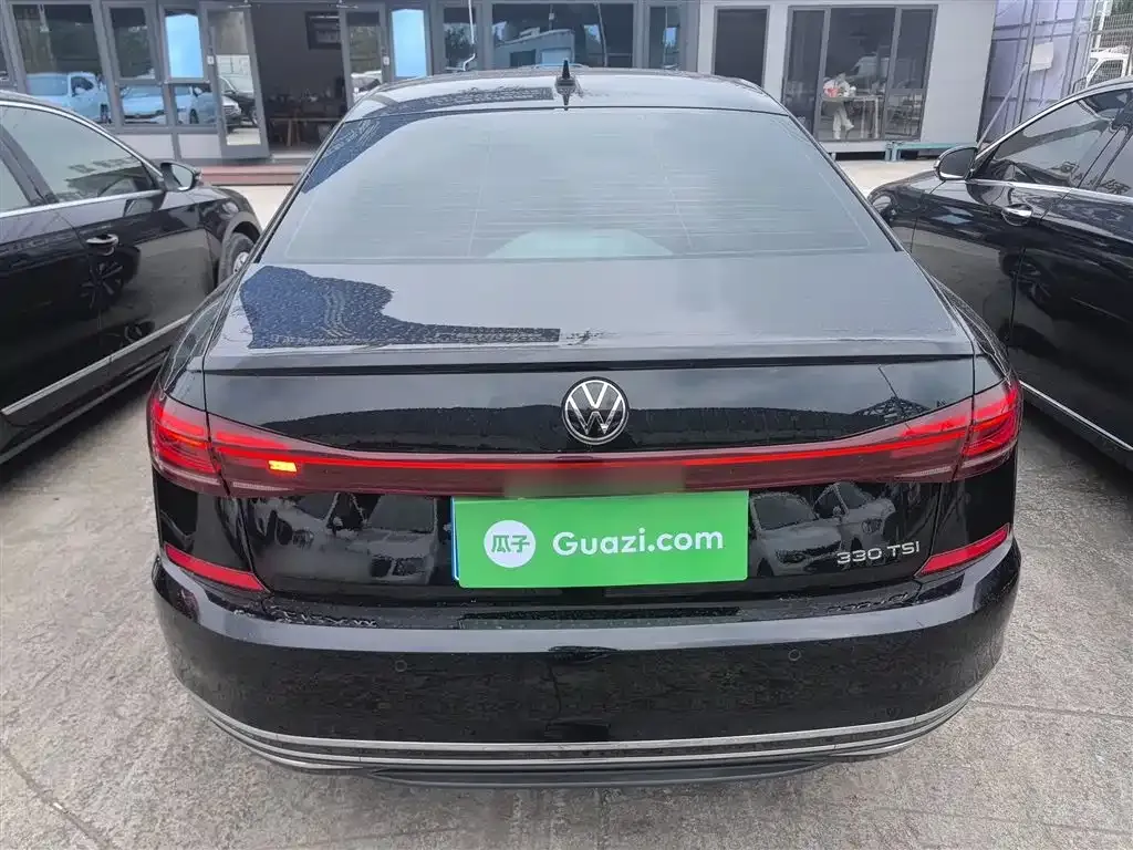 Volkswagen Passat — фото 6