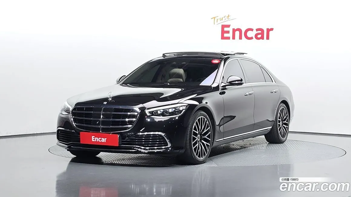 Mercedes-Benz S-Class — фото 1