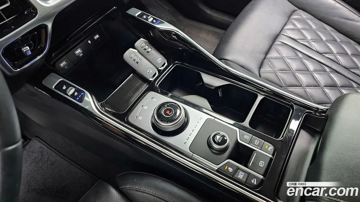 Kia Sorento — фото 9