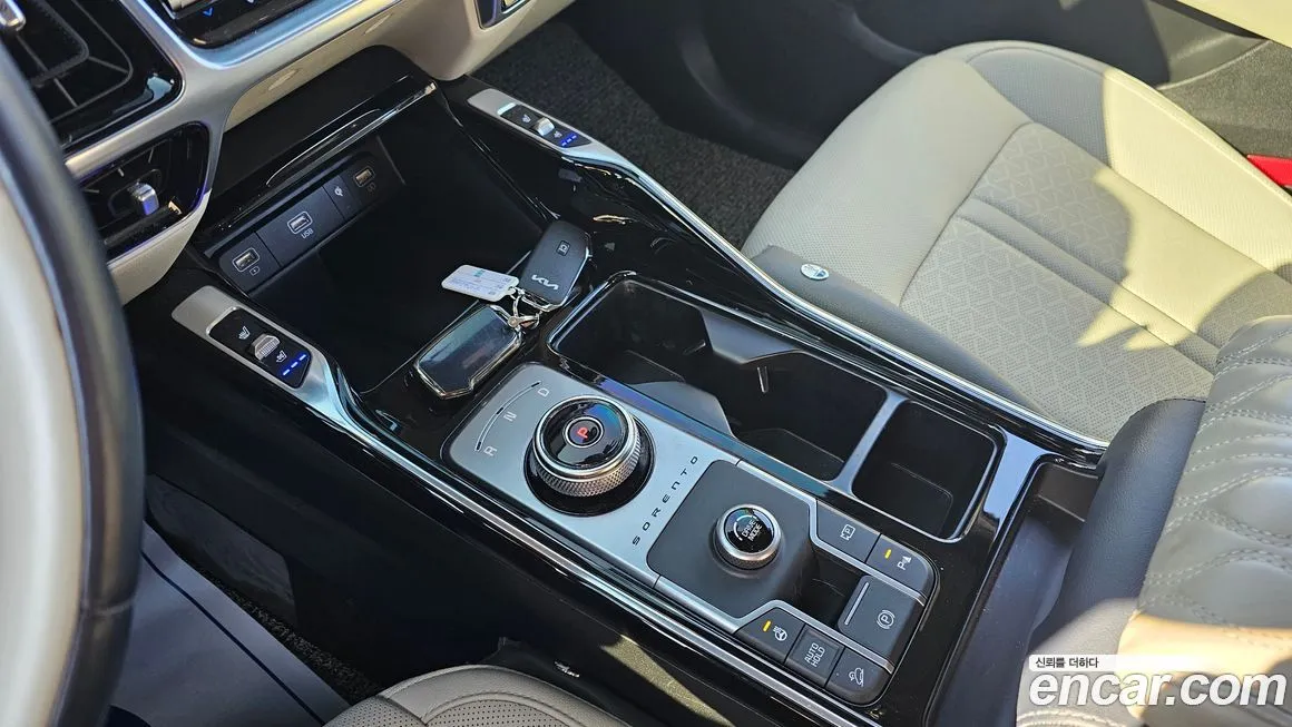 Kia Sorento — фото 9