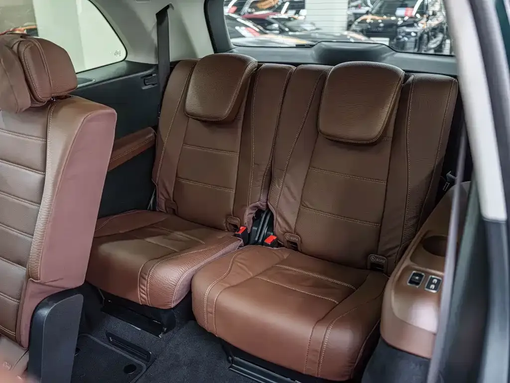 Mercedes-Benz GLS — фото 10