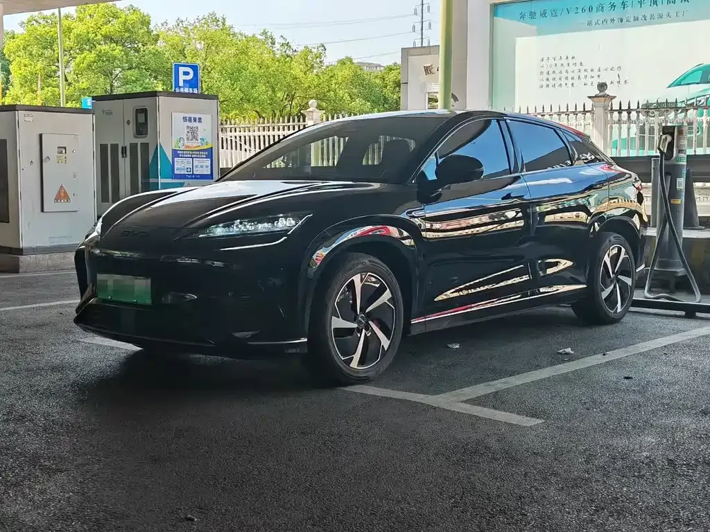 BYD Seal 07 EV — фото 1