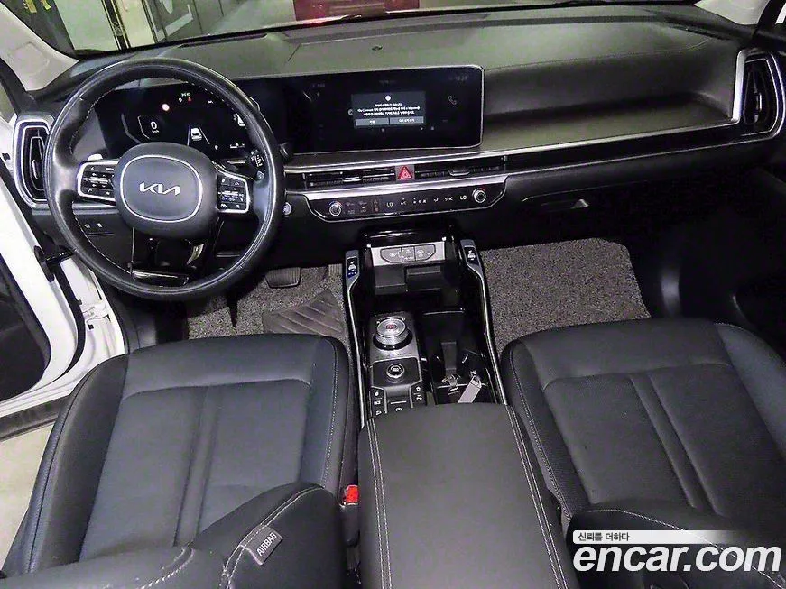 Kia Sorento — фото 10