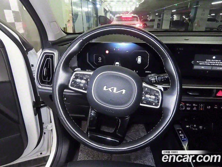 Kia Sorento — фото 8