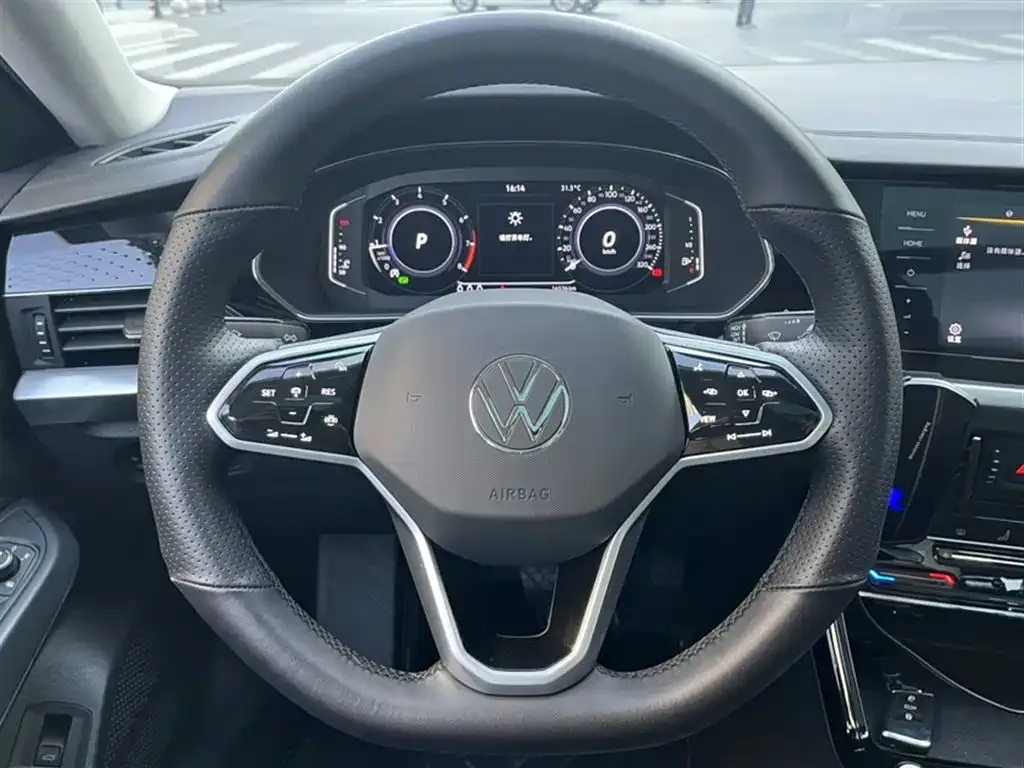 Volkswagen Passat — фото 3