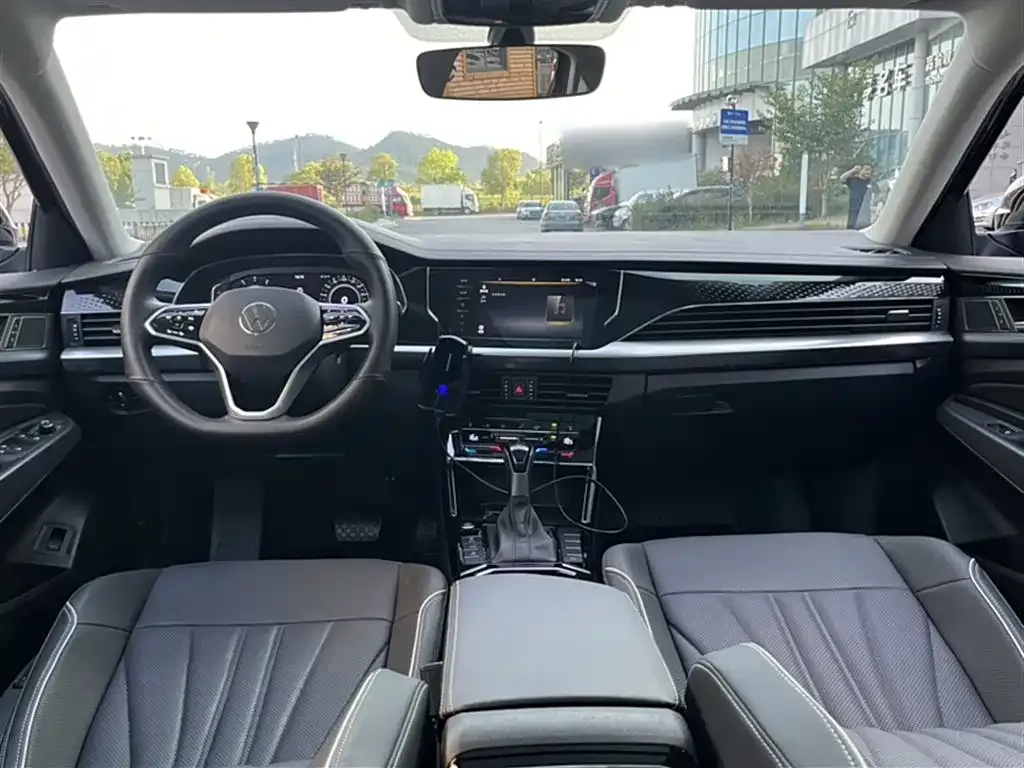 Volkswagen Passat — фото 6