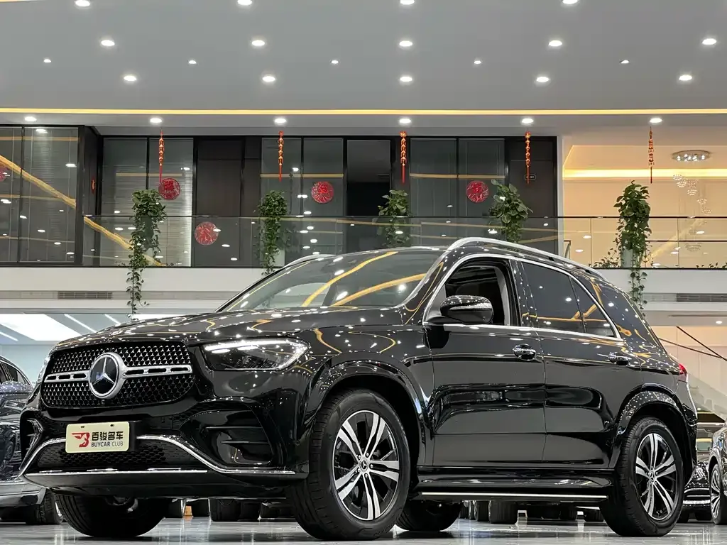 Mercedes-Benz GLE — фото 1