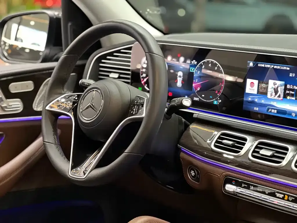 Mercedes-Benz GLE — фото 10