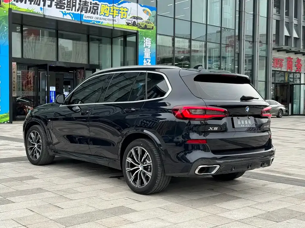 BMW X5 (Import) — фото 6