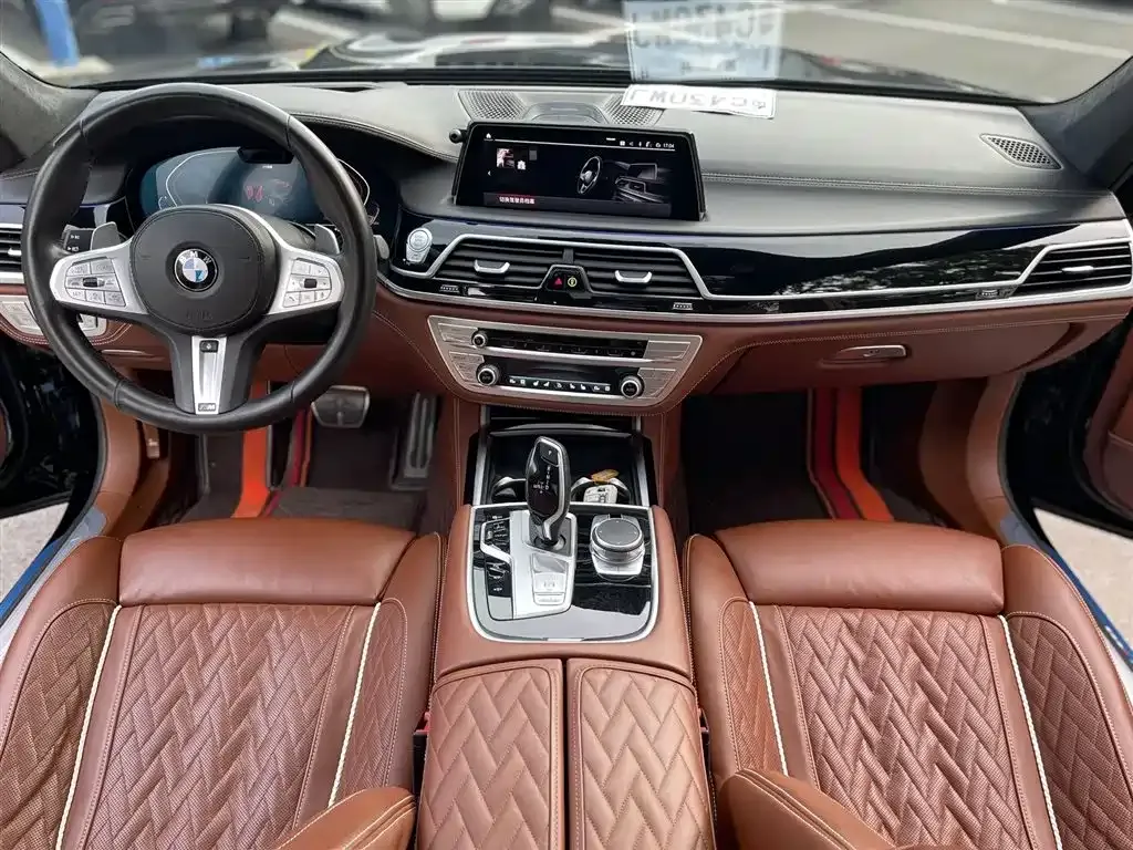 BMW 7 Series — фото 6