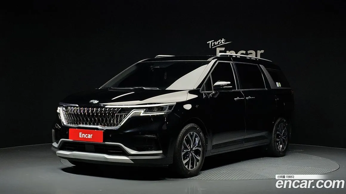 Kia Carnival — фото 1