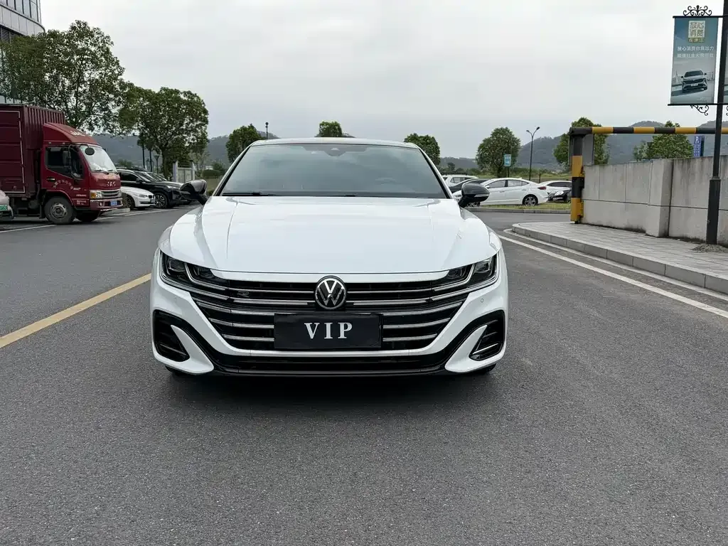 Volkswagen CC — фото 2