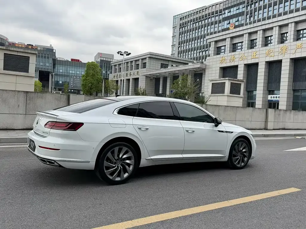 Volkswagen CC — фото 4