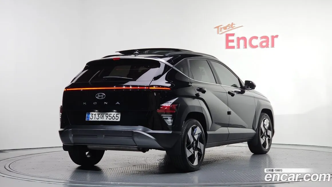Hyundai Kona — фото 2