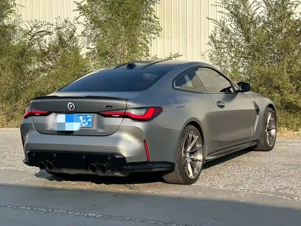BMW M4 — фото 4