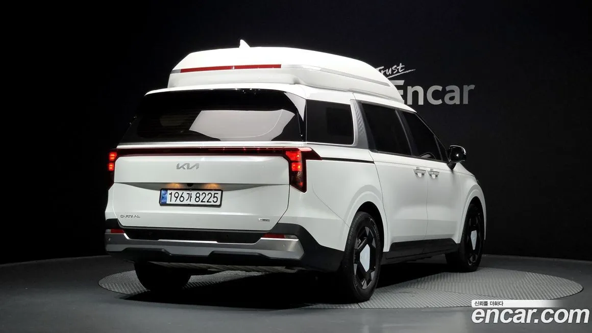 Kia Carnival — фото 2