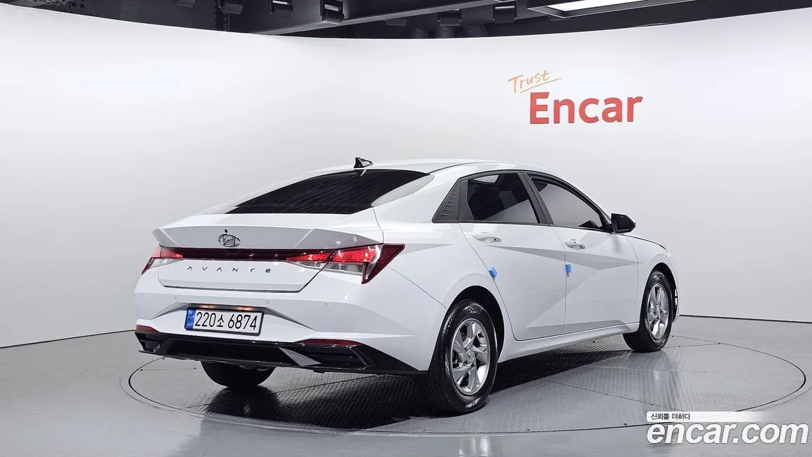 Hyundai AVANTE — фото 2