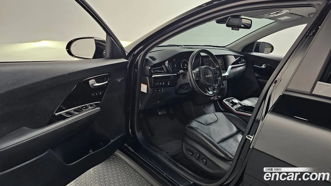 Kia Niro — фото 10