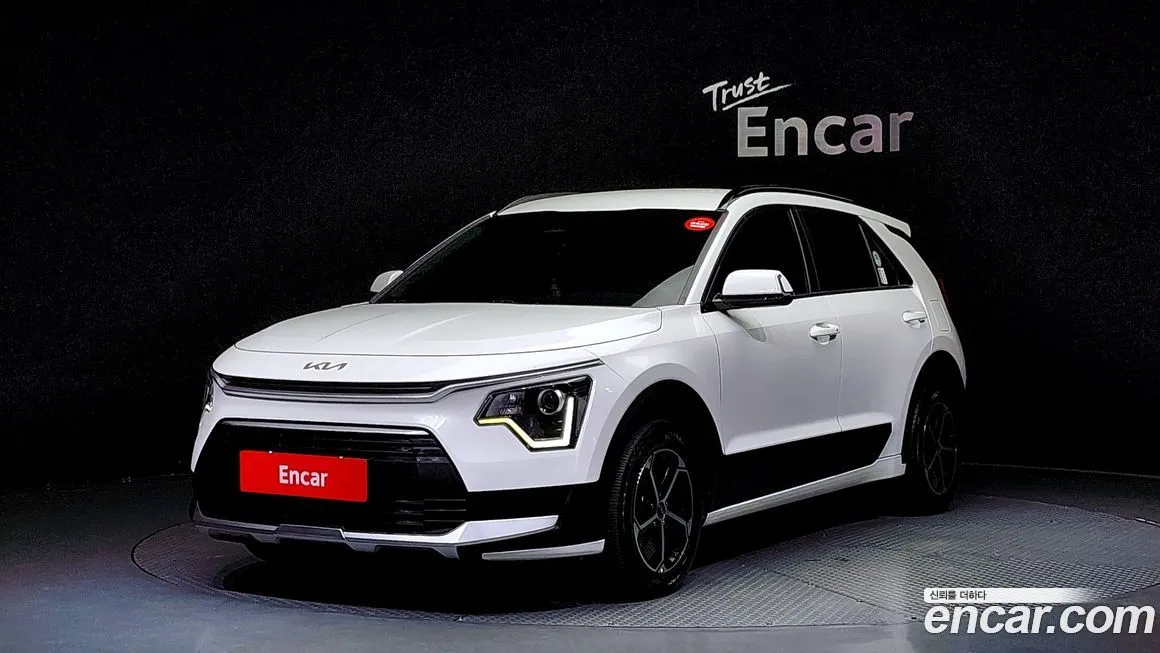 Kia Niro — фото 1
