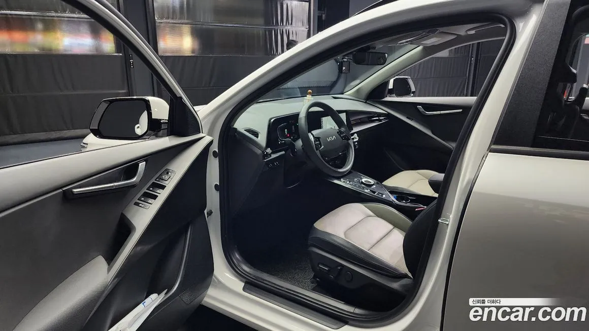 Kia Niro — фото 10