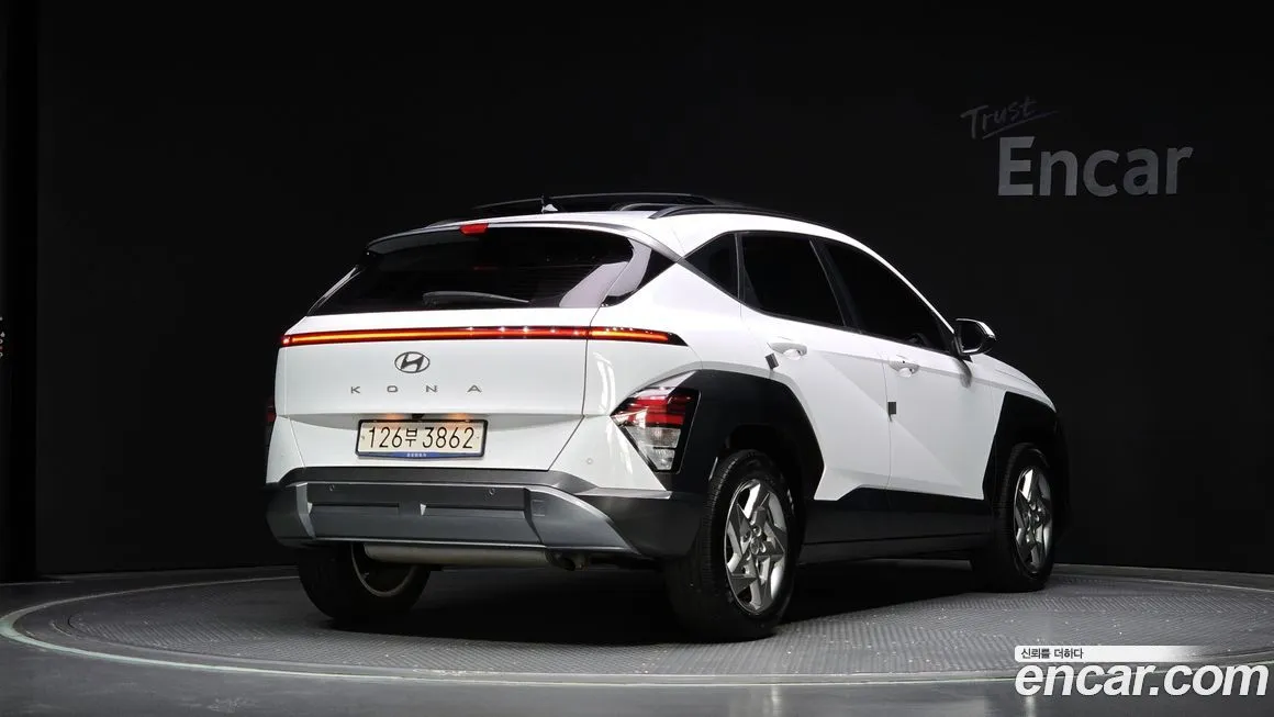 Hyundai Kona — фото 2