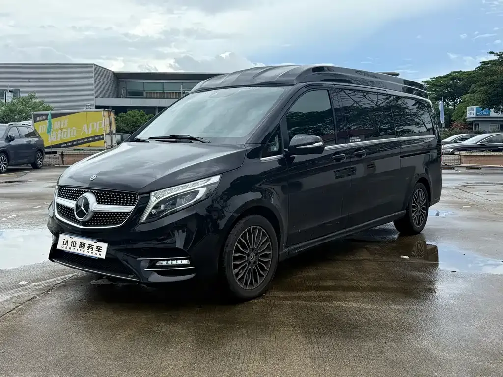 Mercedes-Benz V-Class — фото 1