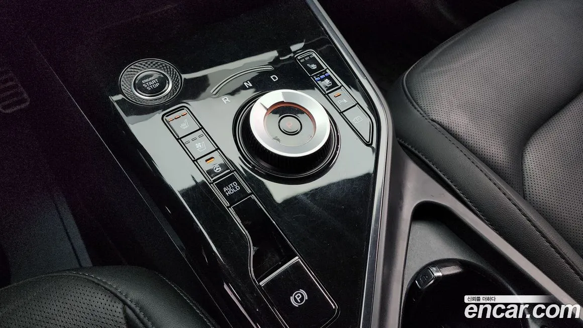 Kia Niro — фото 9