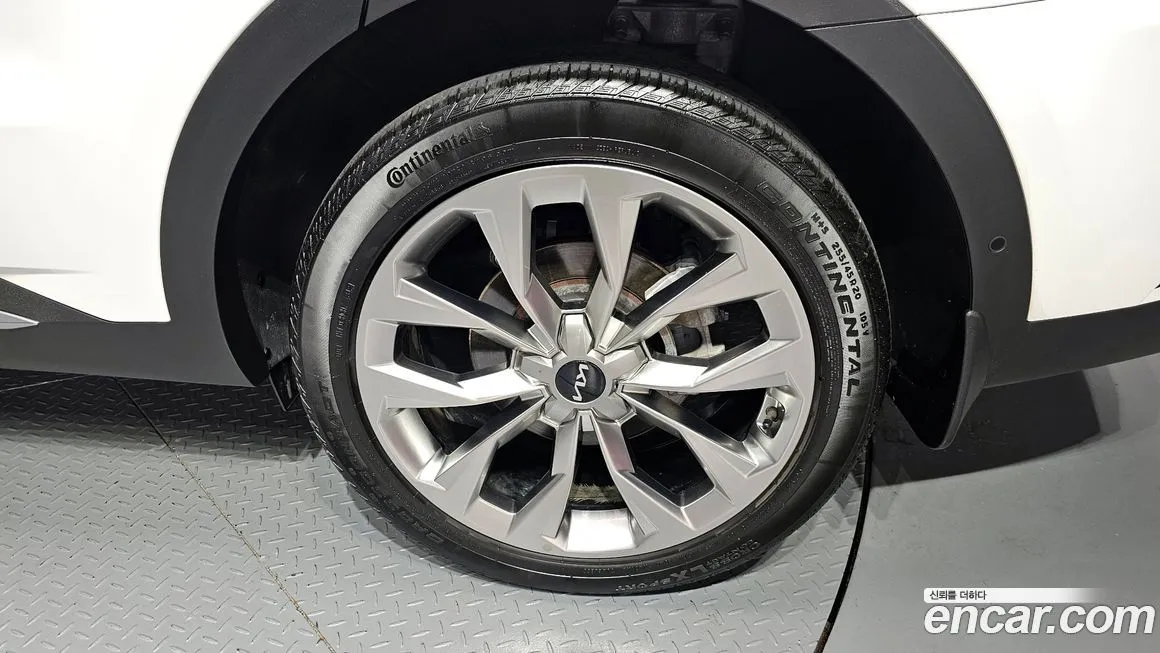 Kia Sorento — фото 5