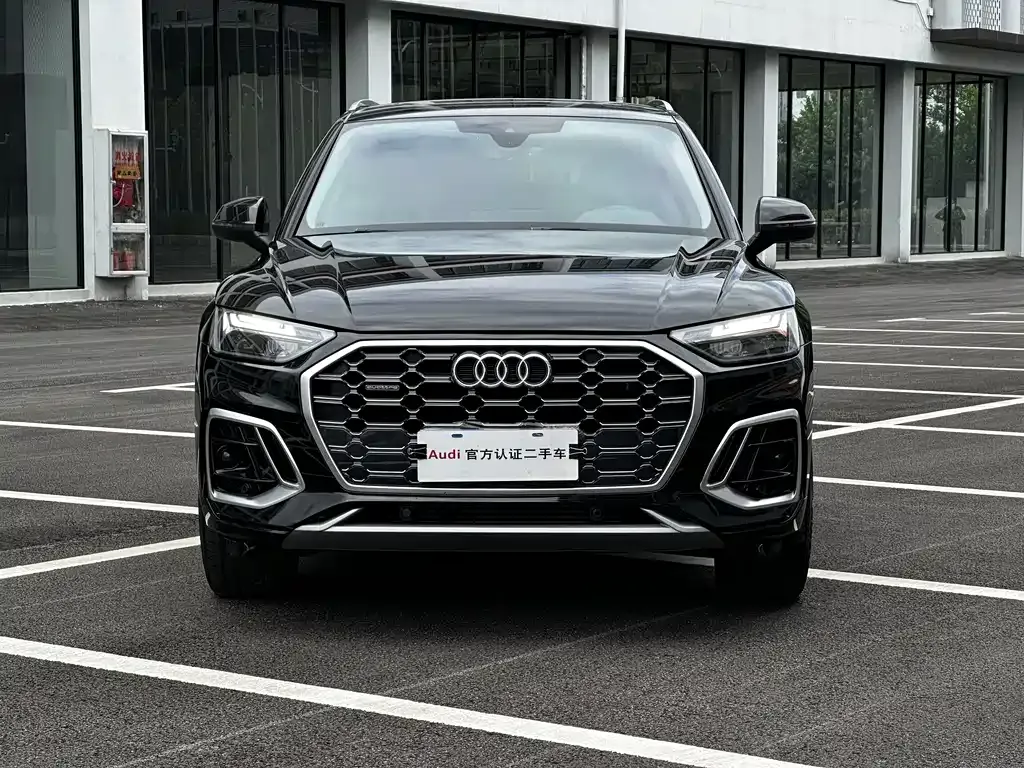Audi Q5L — фото 2
