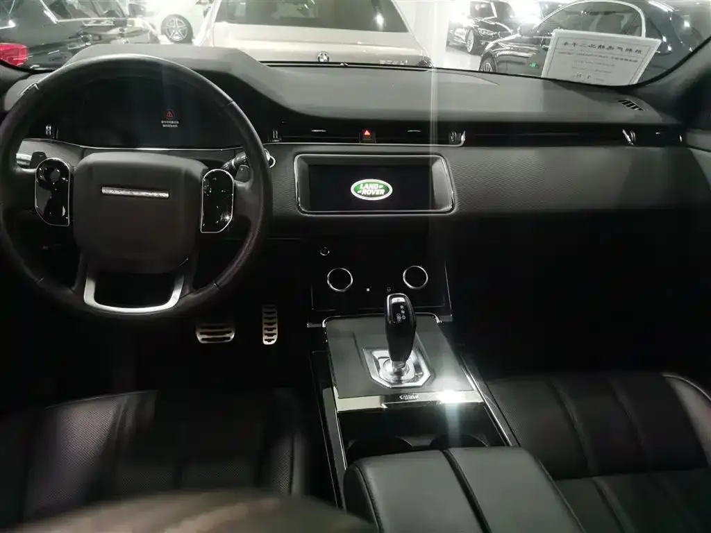 Land Rover Evoque — фото 10