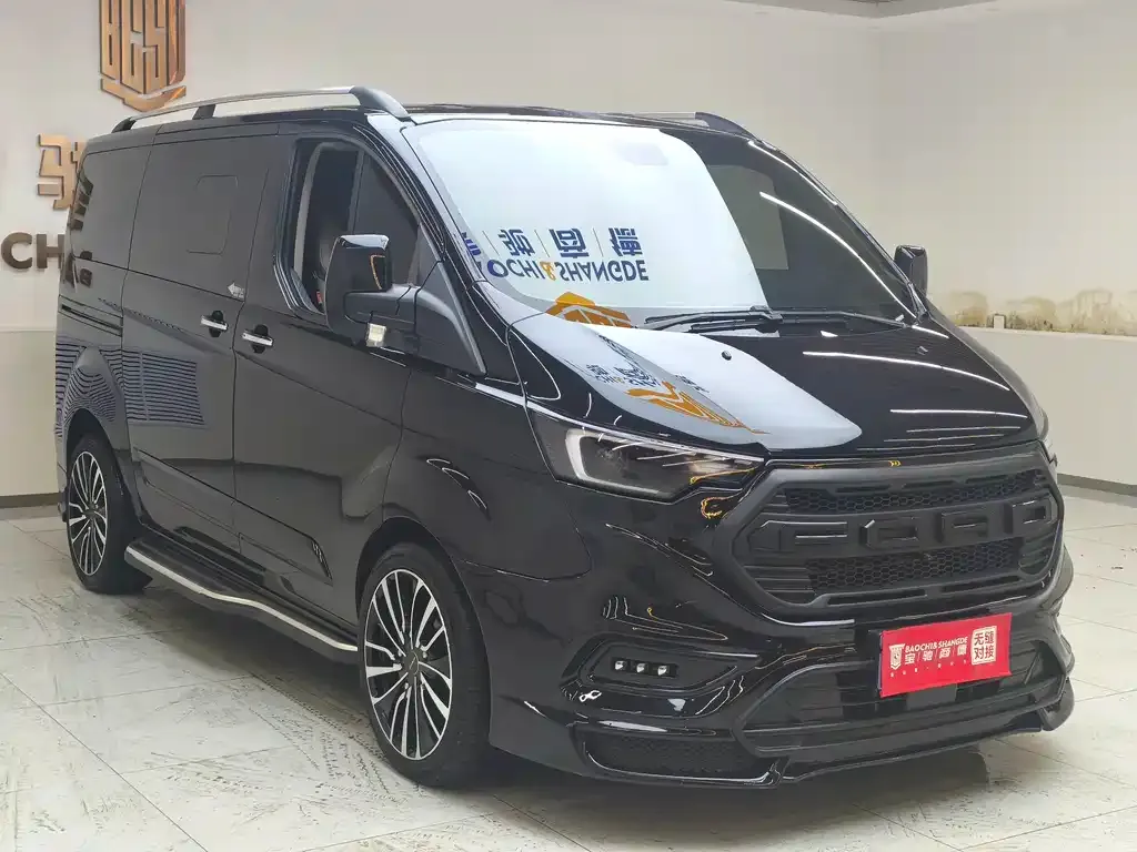Ford Tourneo — фото 3