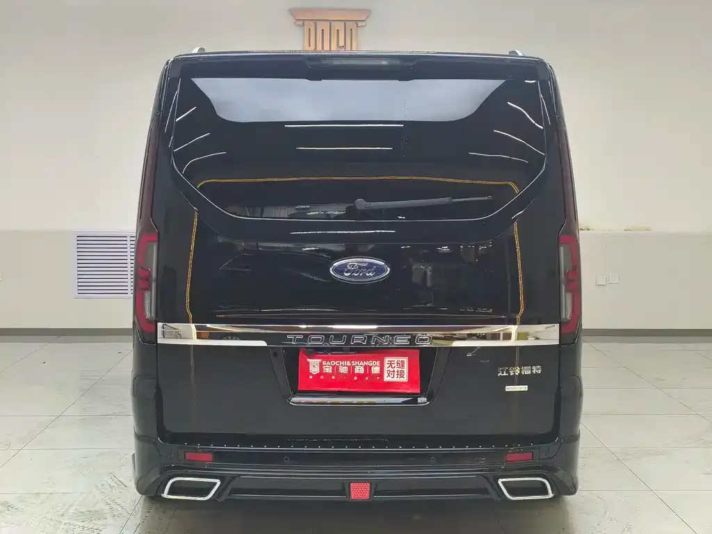 Ford Tourneo — фото 5