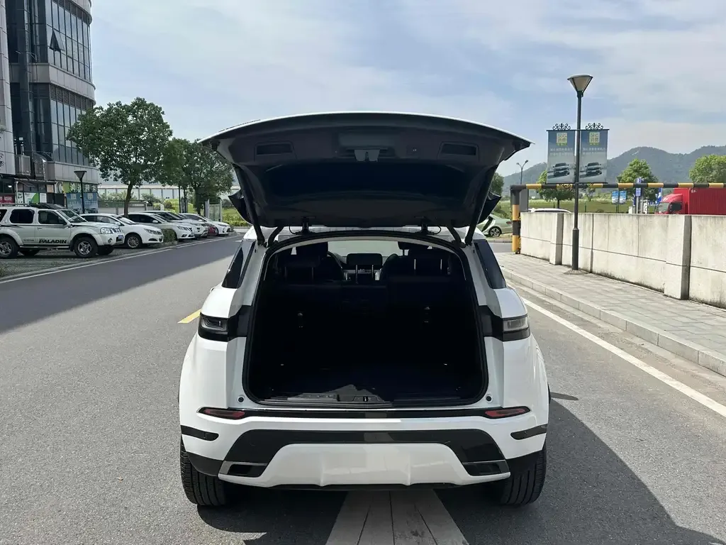 Land Rover Evoque — фото 6