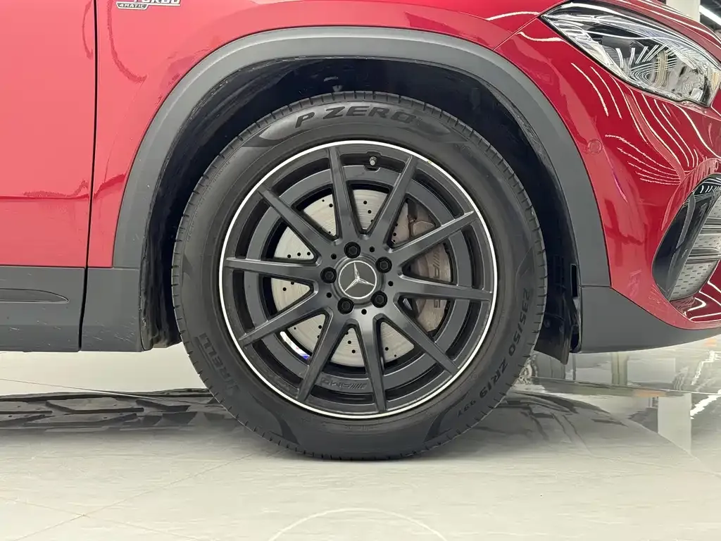 Mercedes-Benz GLA AMG — фото 5