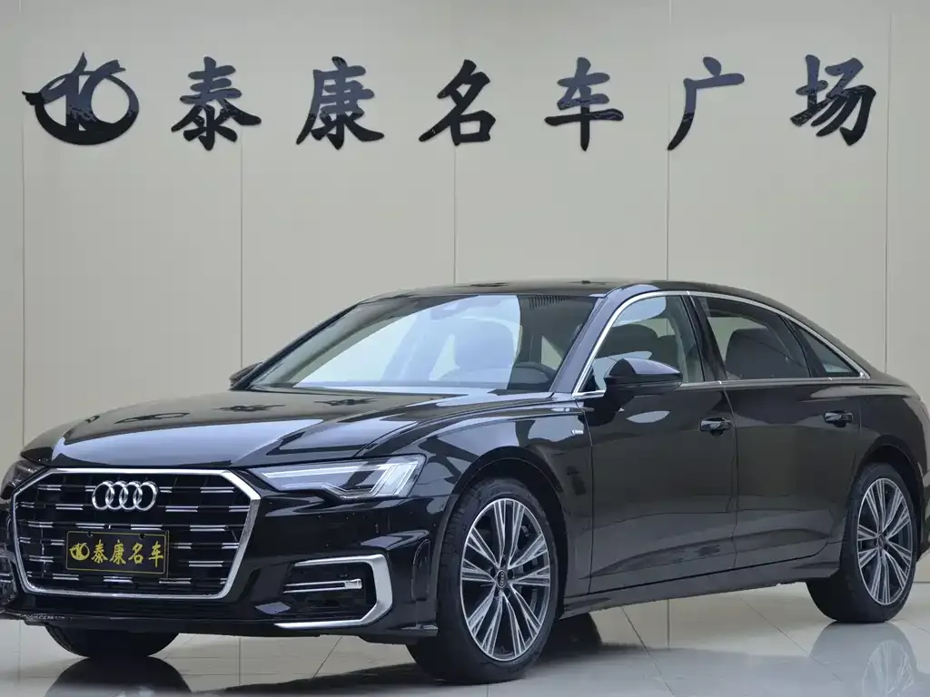 Audi A6L — фото 1