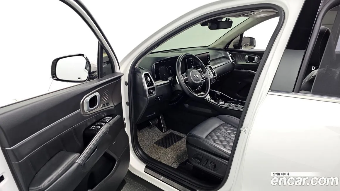 Kia Sorento — фото 10