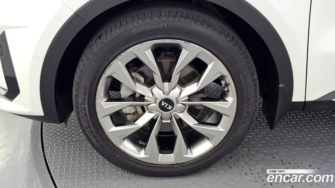 Kia Sorento — фото 5