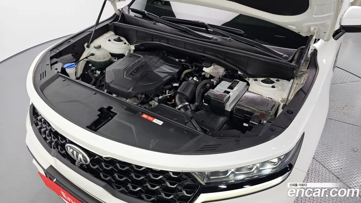 Kia Sorento — фото 6
