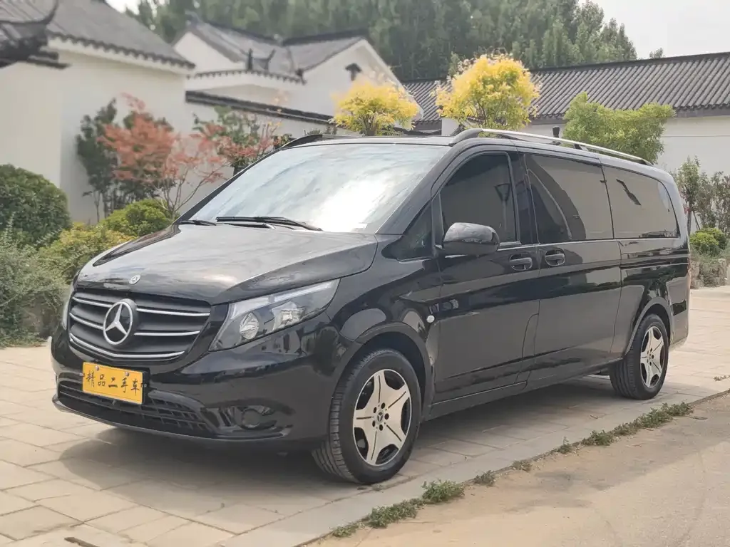 Mercedes-Benz Vito — фото 1