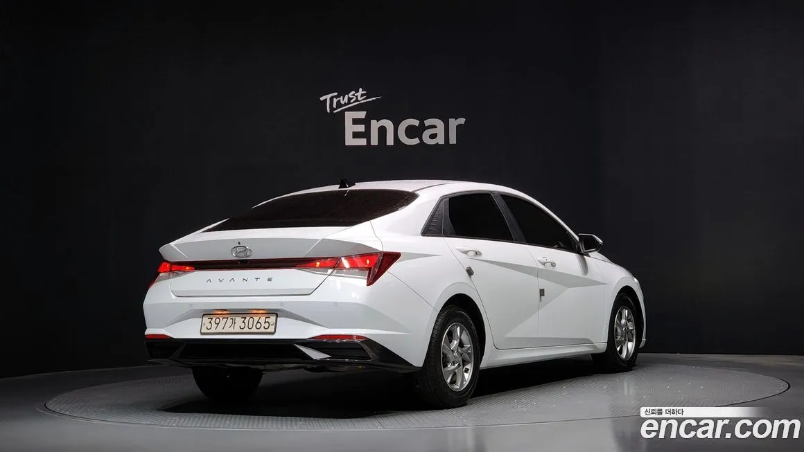 Hyundai AVANTE — фото 2