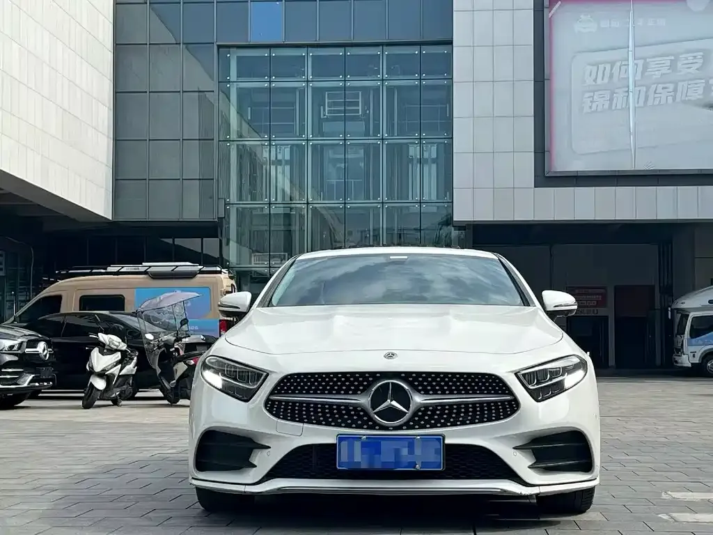 Mercedes-Benz CLS — фото 2
