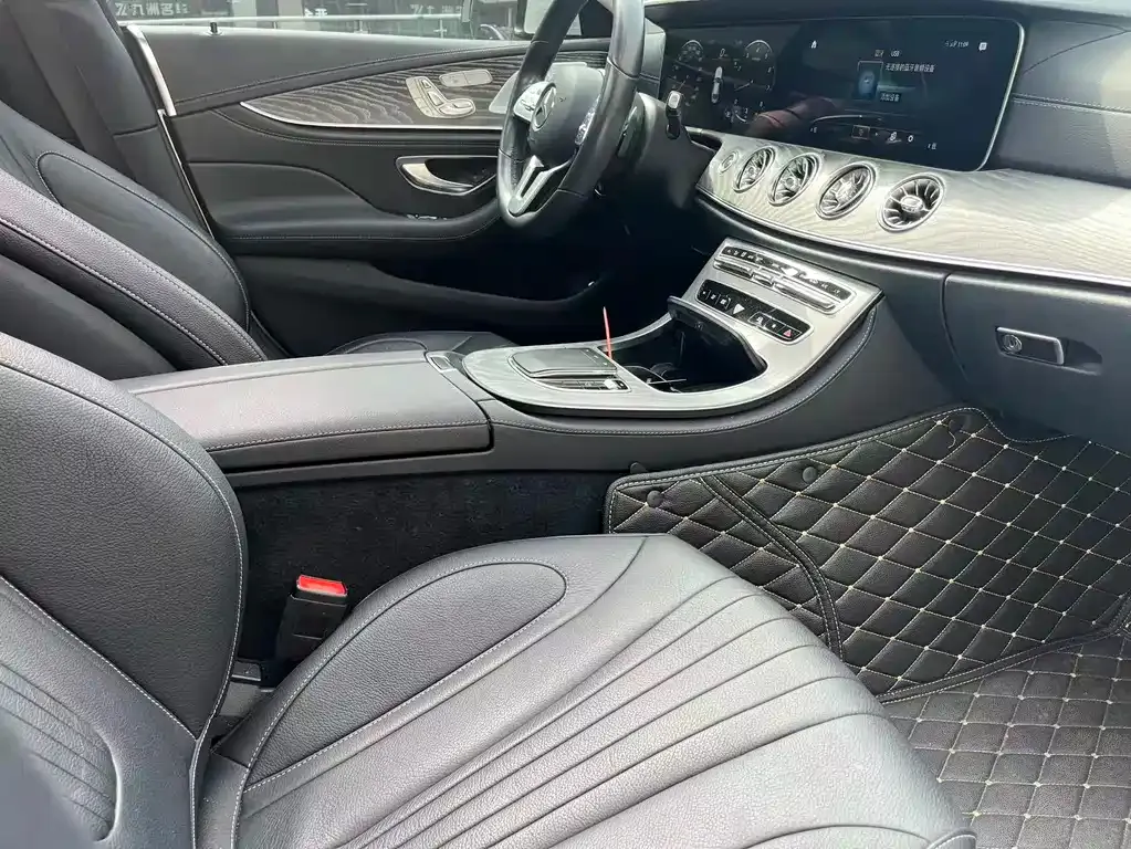 Mercedes-Benz CLS — фото 5
